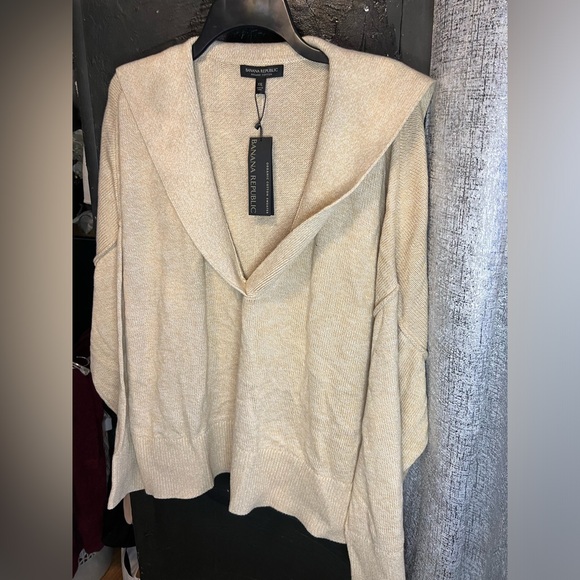 BANANA REPUBLIC sweater - Picture 2 of 2